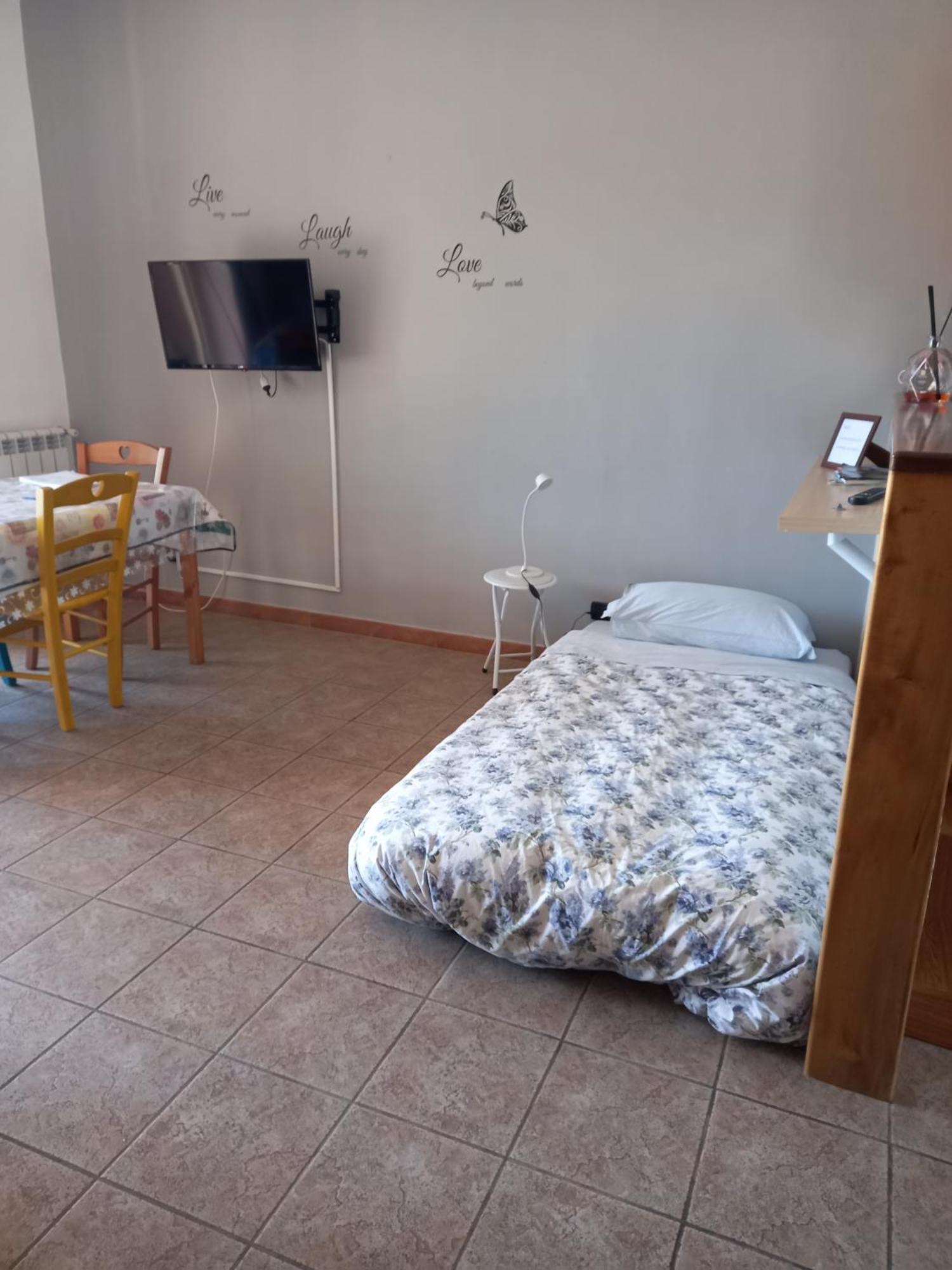 A Santy's House: Central Rome Budget Stay Fiumicino Exterior photo